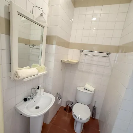 Casa Ancoras Historic In Buarcos Portugal 招待所