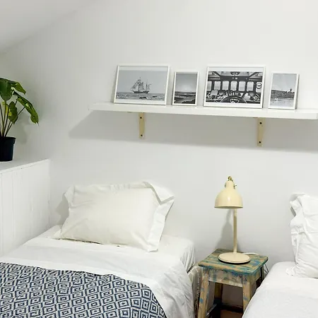 Casa Ancoras Historic In Buarcos Portugal Pensionat