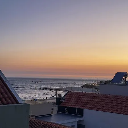Casa Ancoras Historic In Buarcos Portugal Bicas