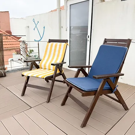 Casa Ancoras Historic In Buarcos Portugal Bicas